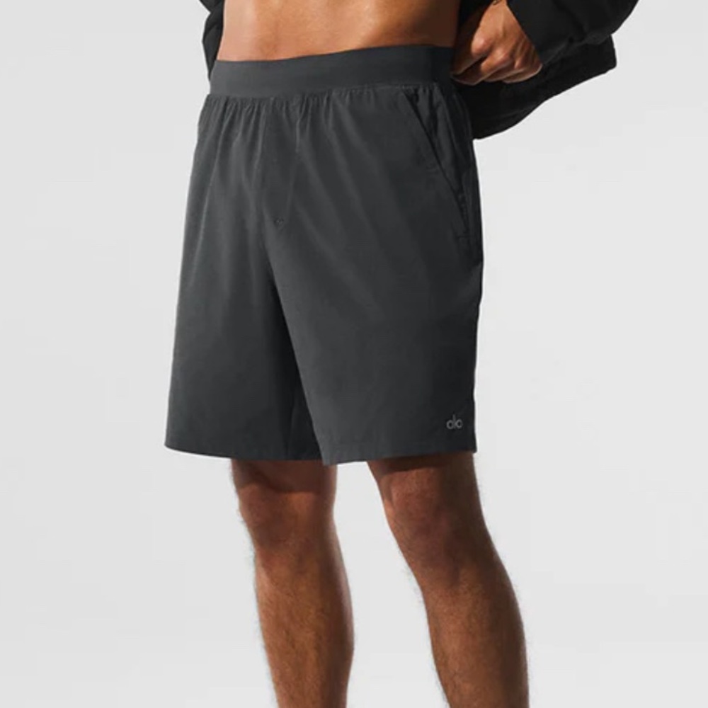 Alo Men's Repitition Shorts 7" Size Extra Large Grey anthracite XL